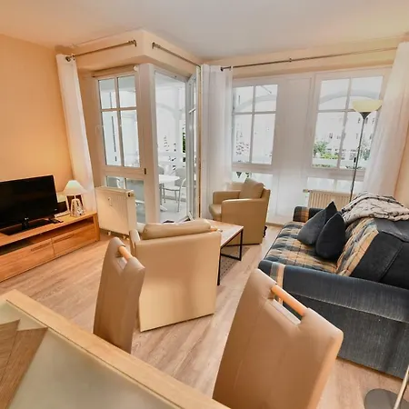 Seepark - Apt. 404 アパート *